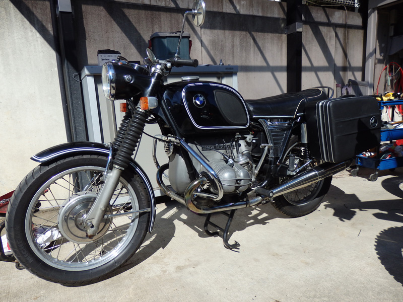 http://www.urchin.me/blog/2014/09/2014-09-21-1-BMW-R75.jpg